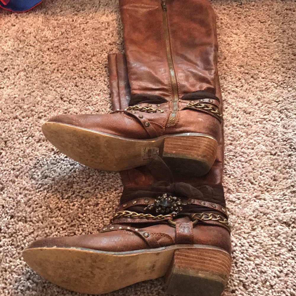 Buckle Exclusive Bling Boots